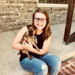 Meet your Posher, Courtney